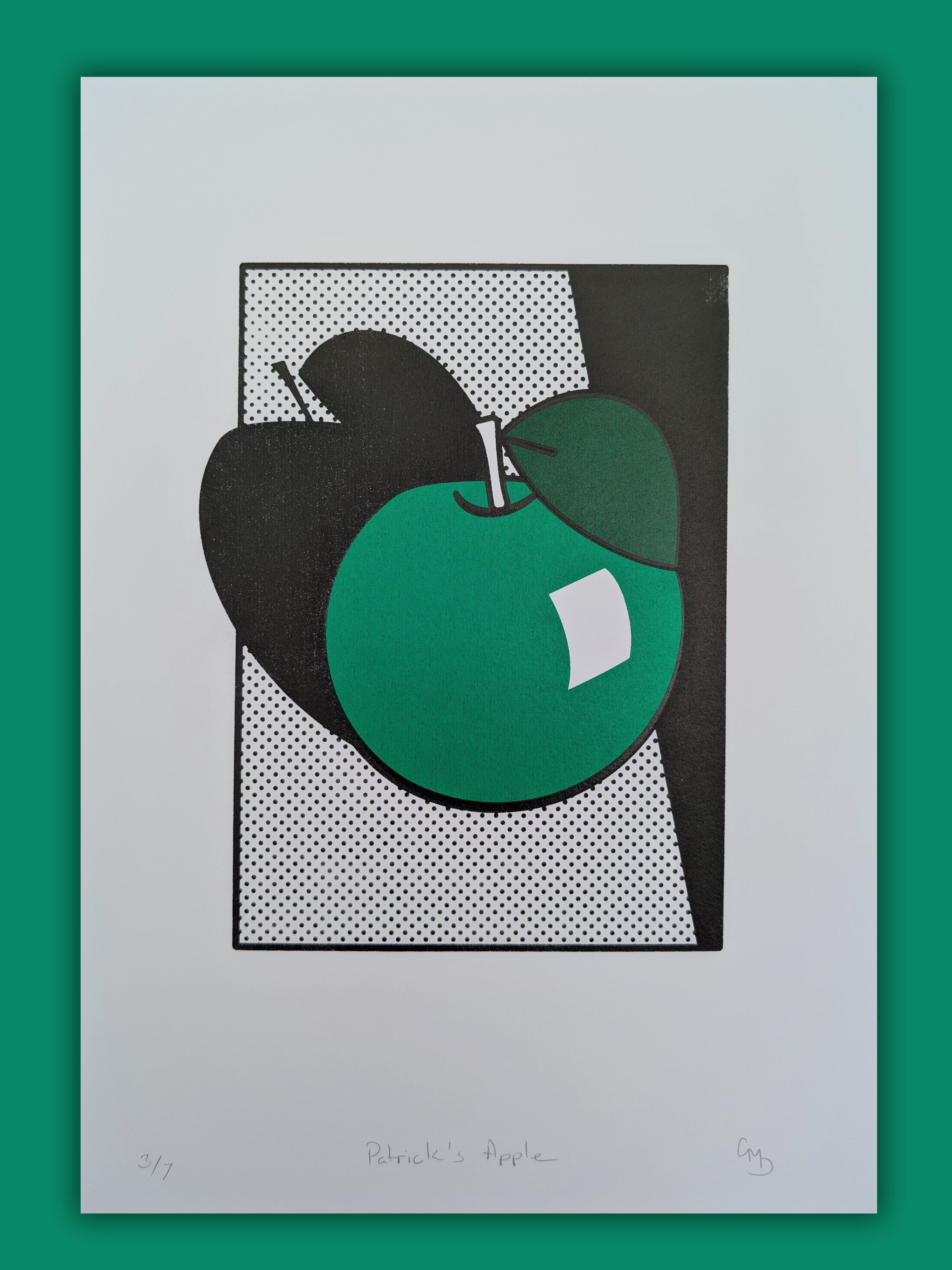 Patrick’s Apple green and black pop art screen print by Gerard McDonagh – limited edition of 7

Hand-pulled screen print Patrick’s Apple – collectible contemporary pop art